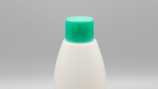 Cylindrical lid with dripper
